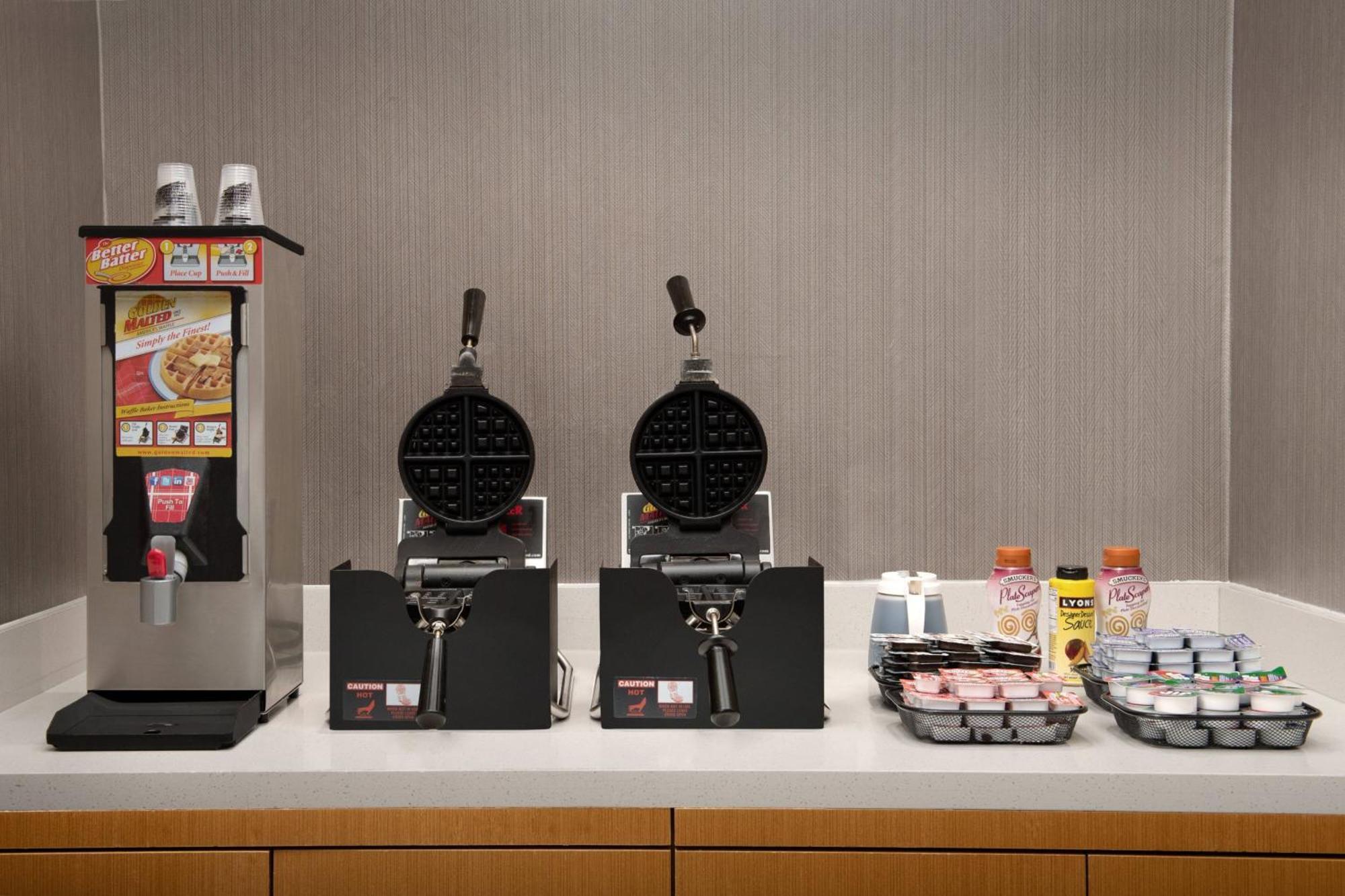 Springhill Suites By Marriott Charleston Airport & Convention Center Север Чарлстон Экстерьер фото